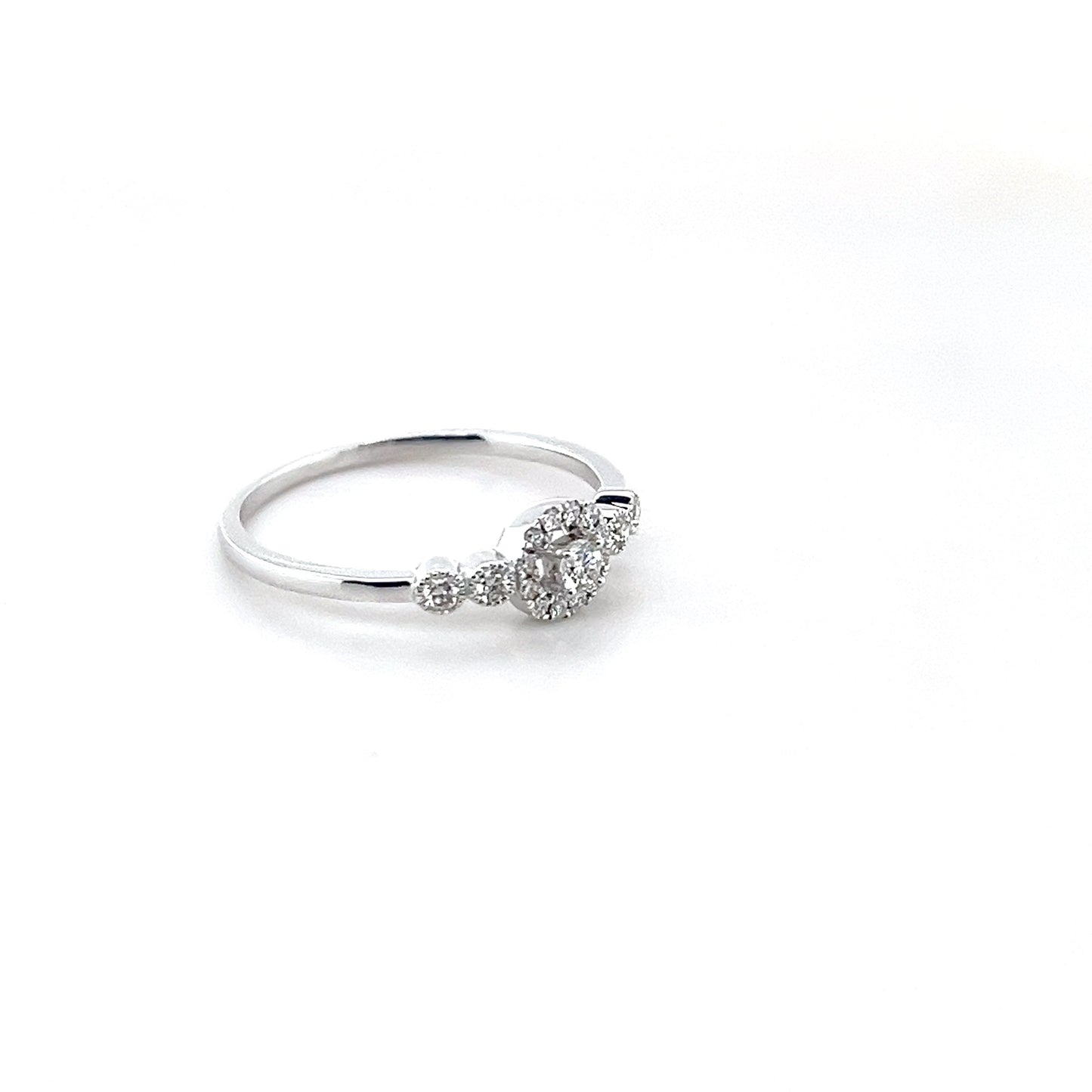 18k White Gold Diamond Ring 1.43g