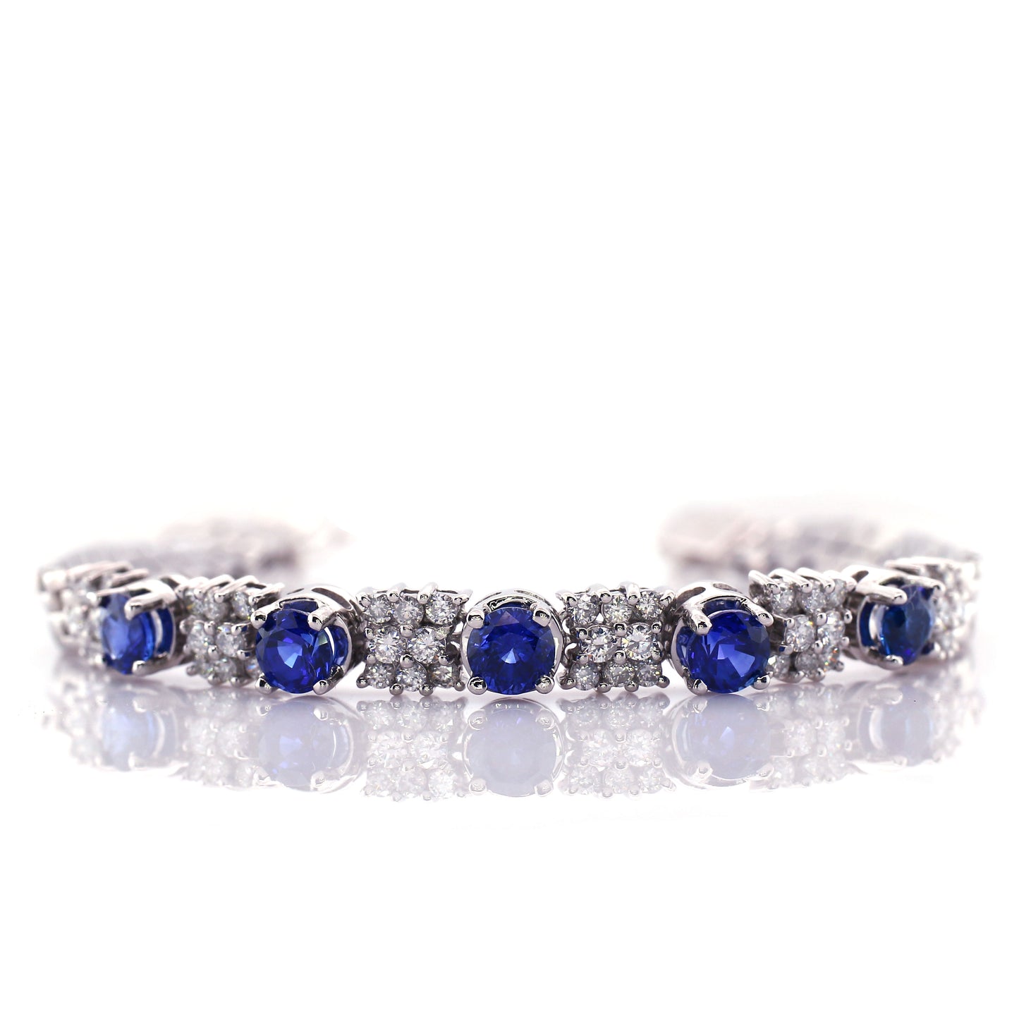 CHARMING BLUE SAPPHIRE WITH DIAMOND BRACELET FOR ALL OCCASIONS