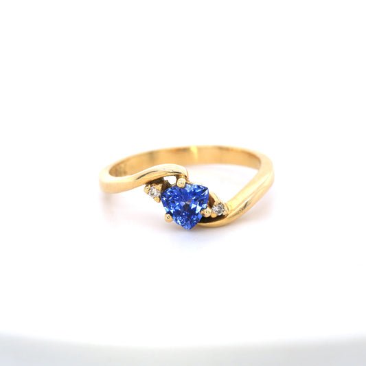 Single Trilliant Blue Sapphire & Diamond  Ring - 3.00gm