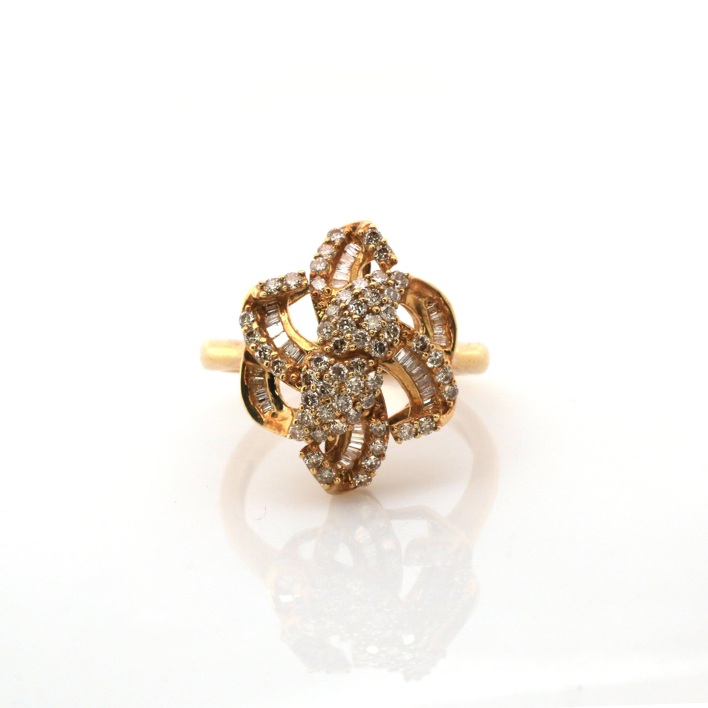 Classic Yellow Gold Diamond Engagement Ring - 4.74gm