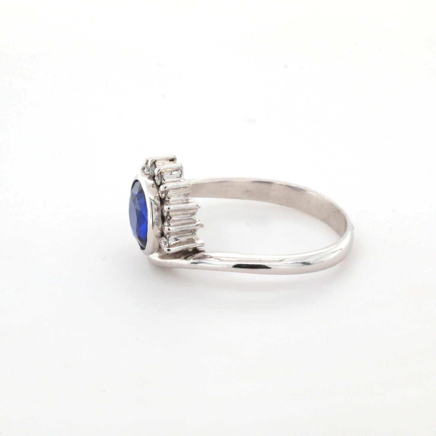 Blue Sapphire & Diamond Cluster Ring - 14K White Gold 3.86gm