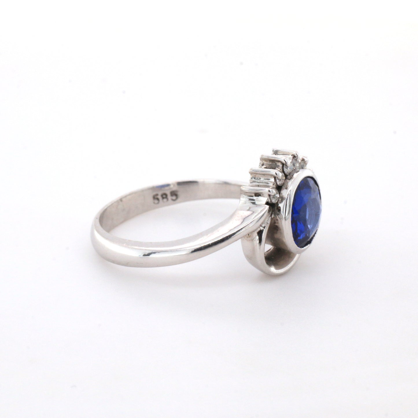 Blue Sapphire & Diamond Cluster Ring - 14K White Gold 3.86gm