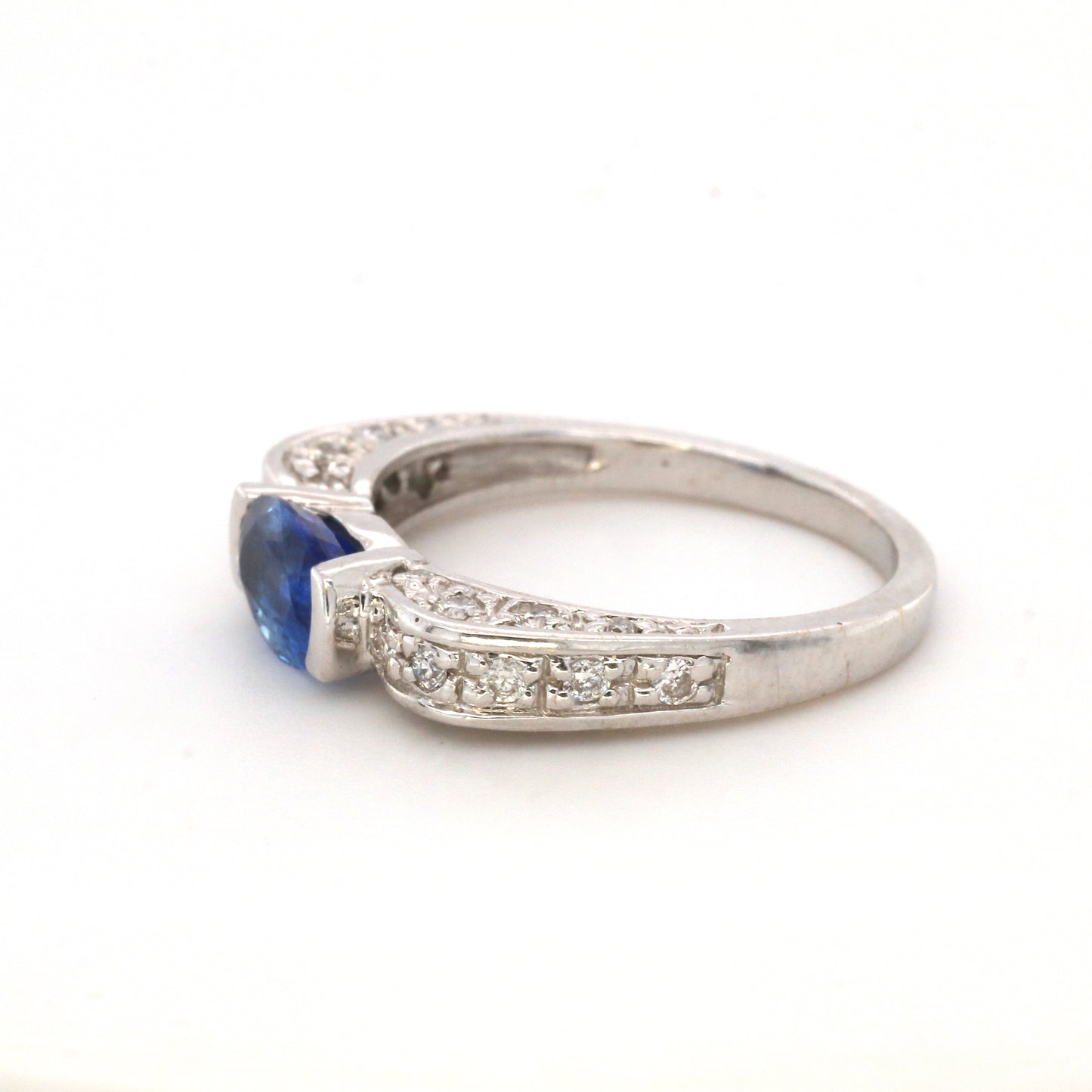 Blue Sapphire & Diamond Ring - 18K White Gold 3.62gm