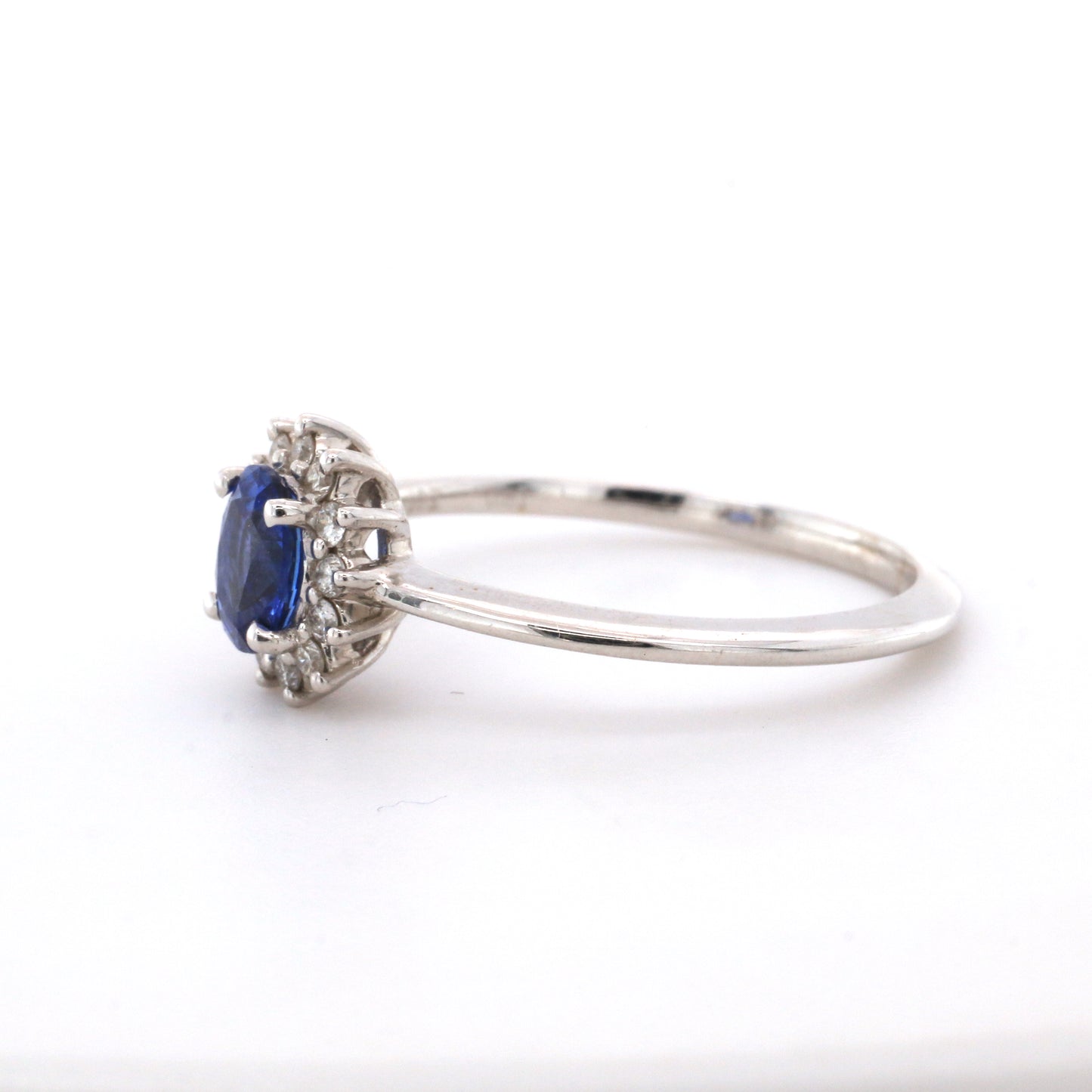 Cluster Blue Sapphire & Diamond Ring - 18K White Gold 2.38gm