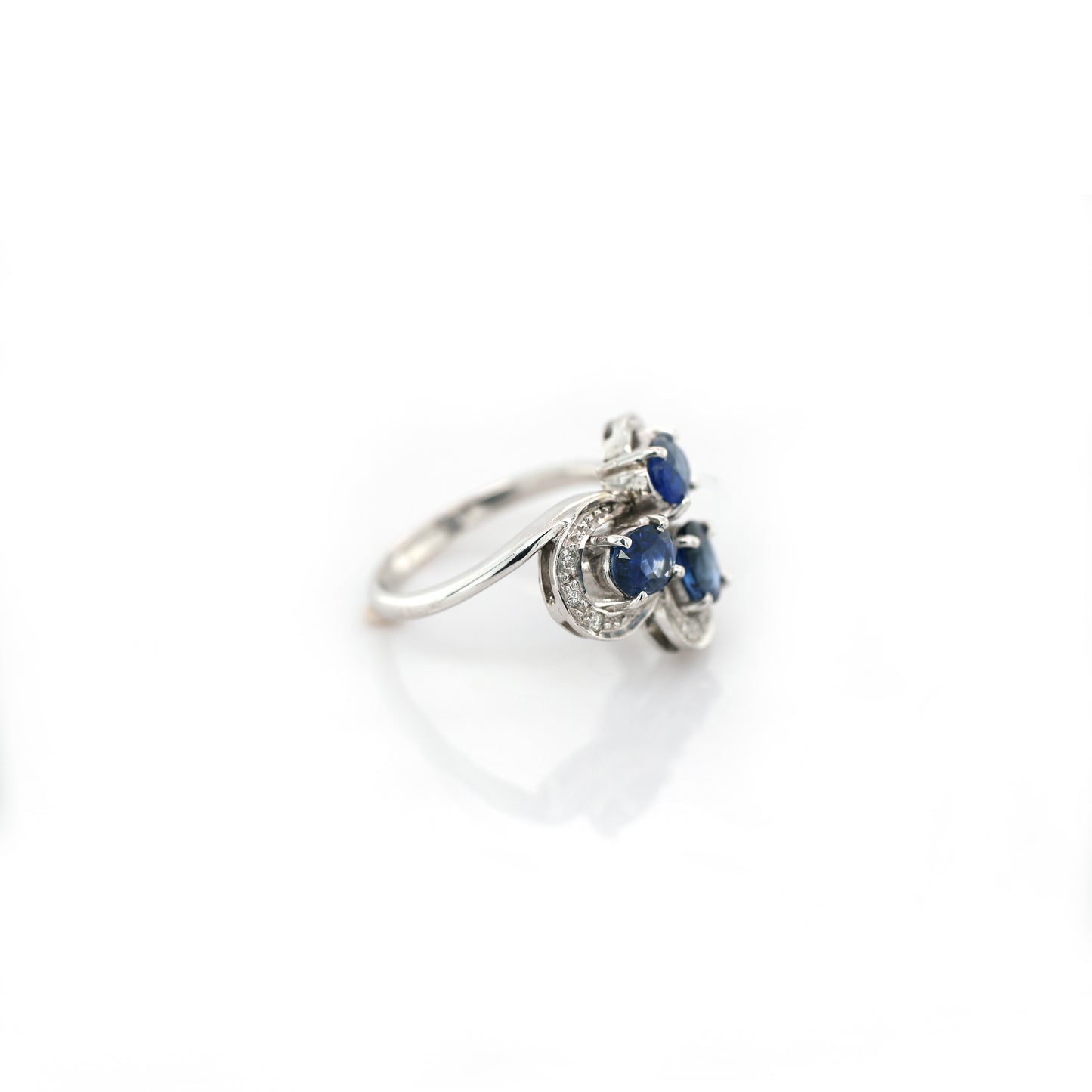 Blue Sapphire & Diamond Ring - 14K White Gold 5.14gm