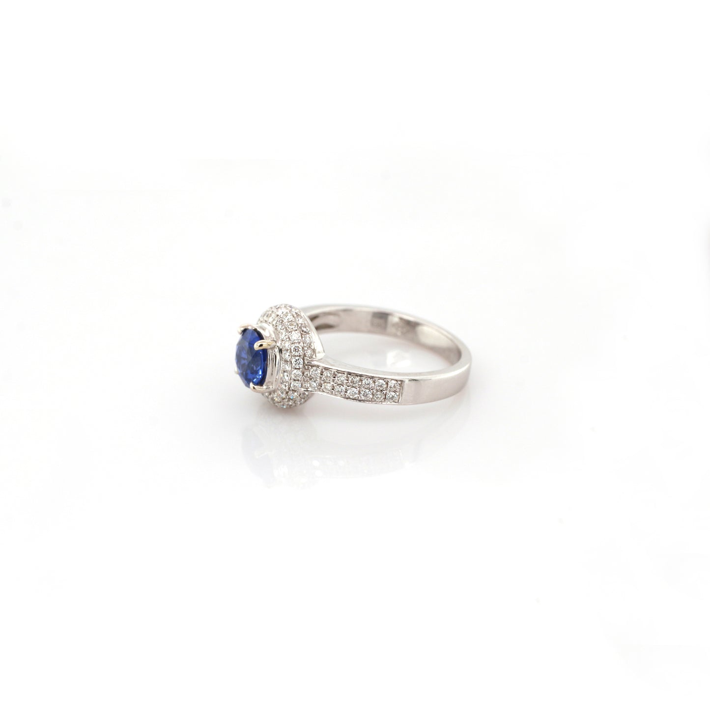 Blue Sapphire & Diamond Ring - 18K White Gold 4.70g