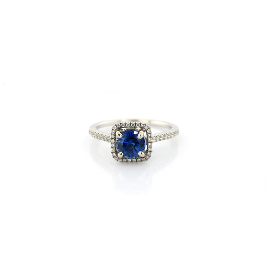 Blue Sapphire & Diamond Ring - 18K White Gold 2.60gm