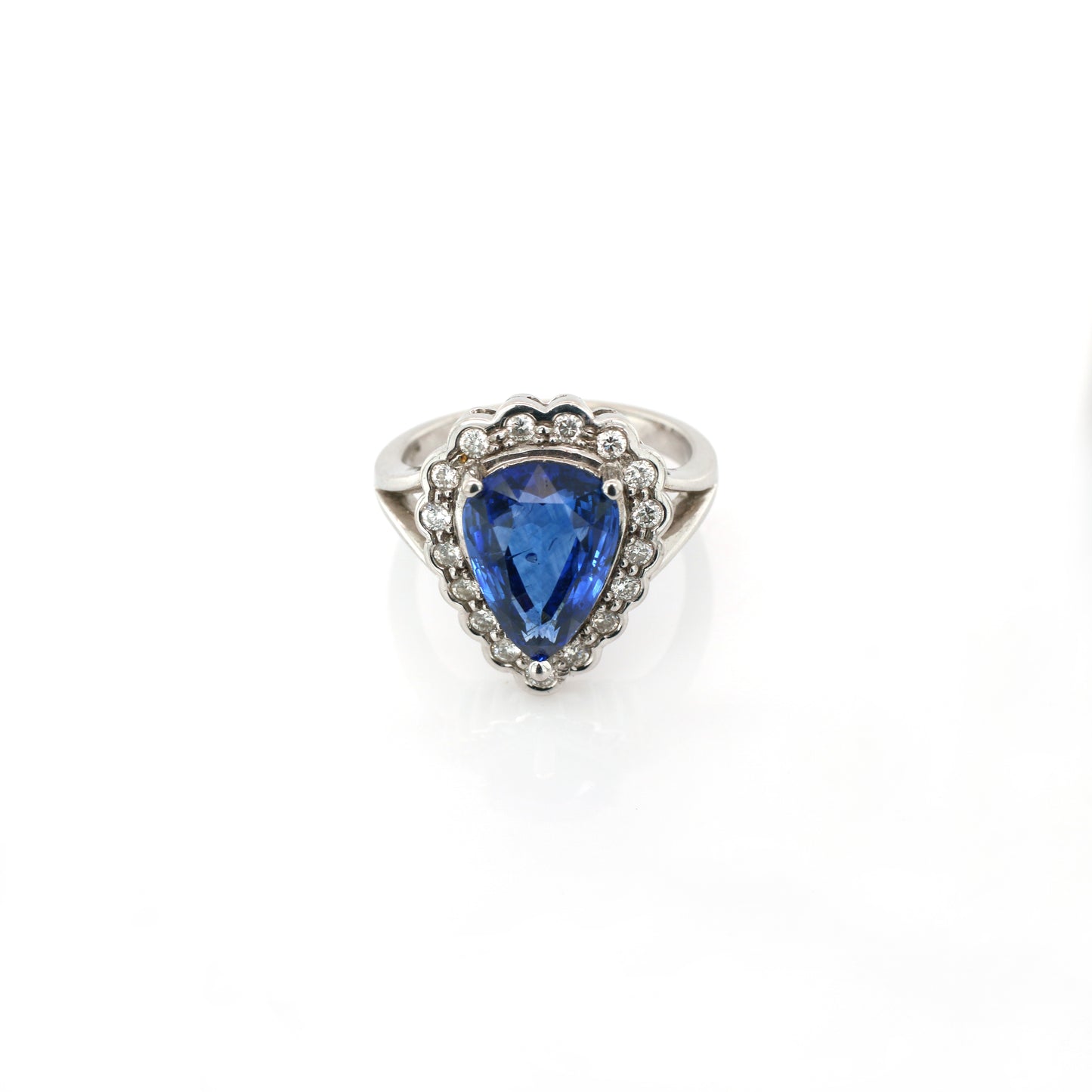 Blue Sapphire & Diamond Ring - 18K White Gold 4.02gm
