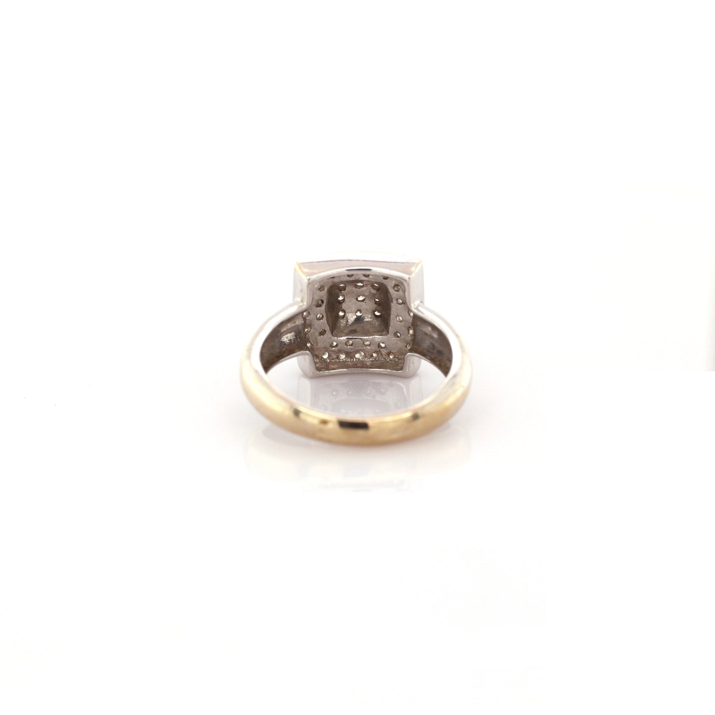 18k White Gold Diamond Ring