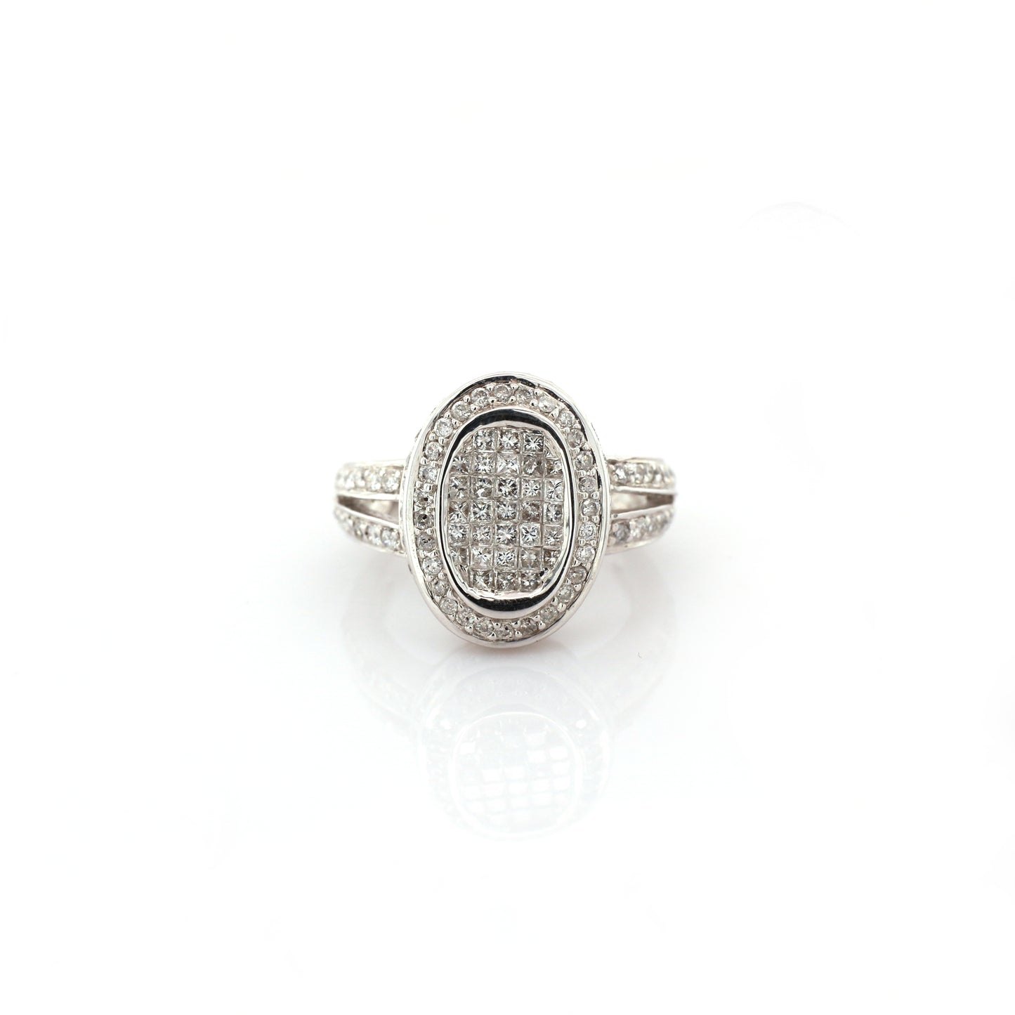 18k White Gold Diamond Ring