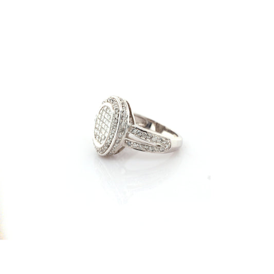 diamond ring in 14K white gold