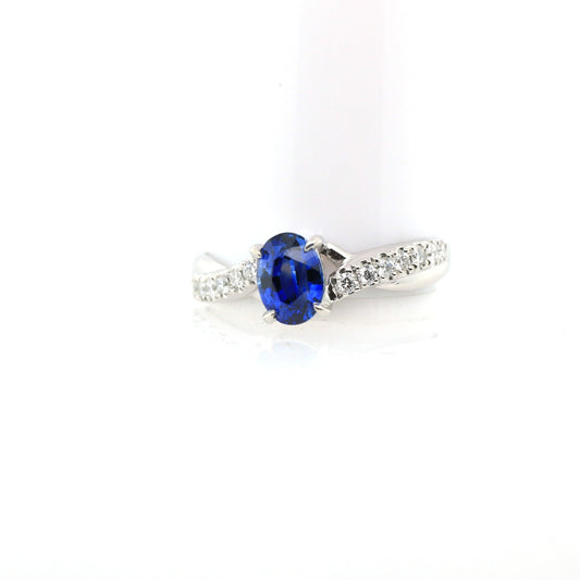 Royal Blue Sapphire & Diamond Platinum Engagement Ring  4.10 gm