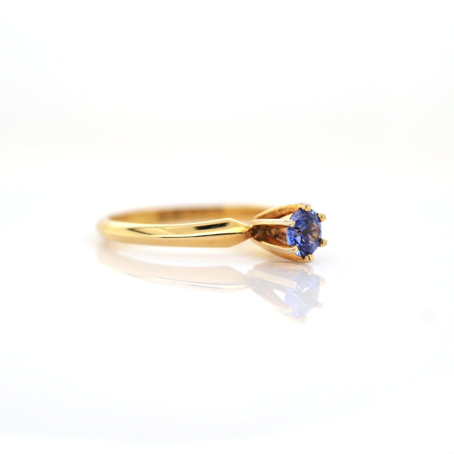 Blue Sapphire Engagement Ring - 18k Yellow Gold 1.81g