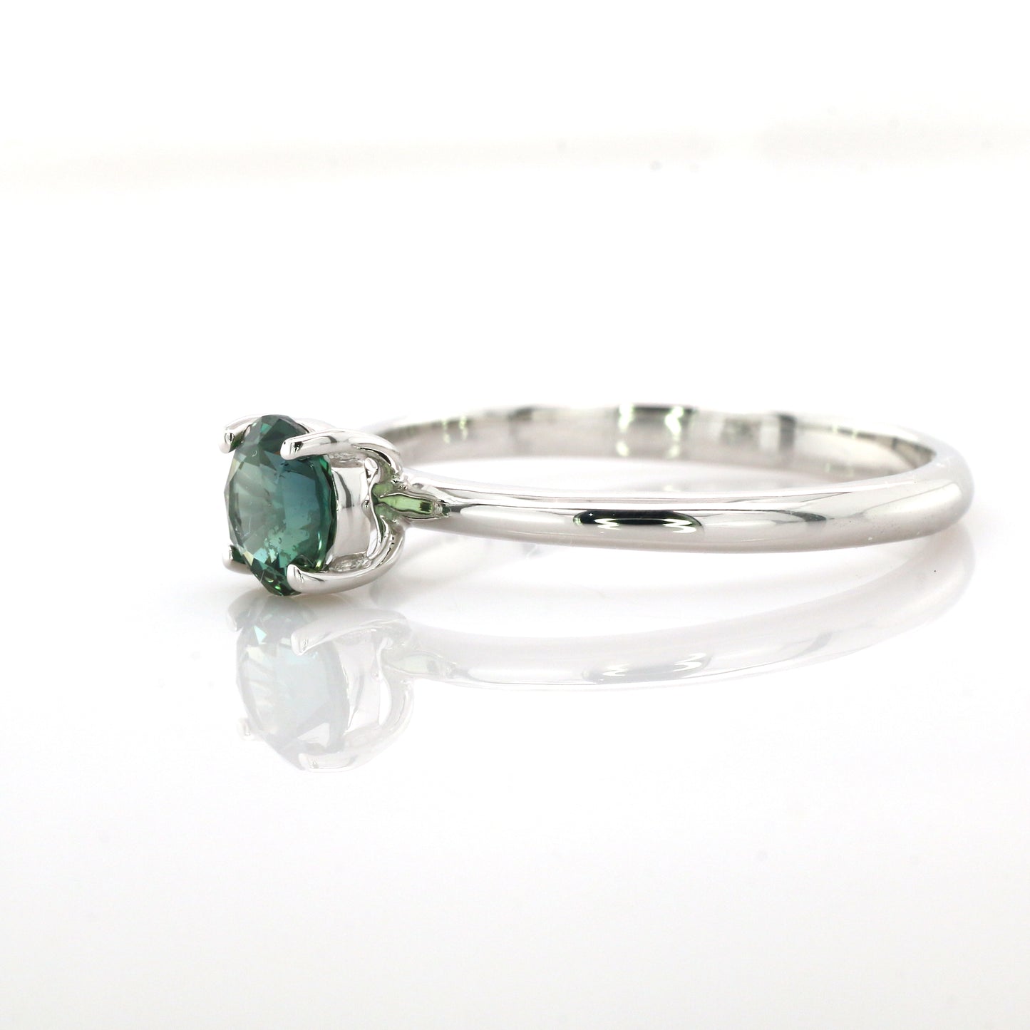 Natural Teal Sapphire & Diamond Ring 18k White Gold 1.86 gm