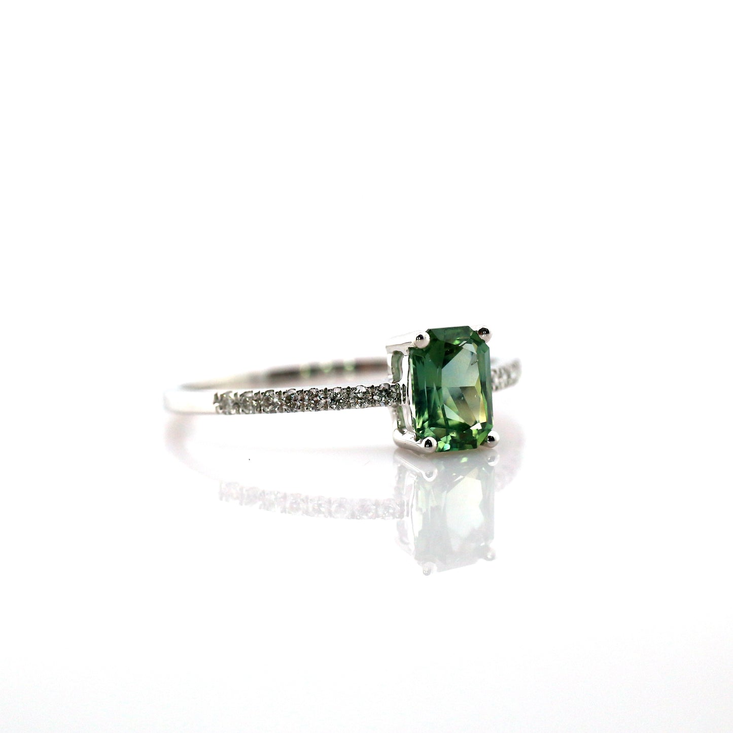 Teal Sapphire & Diamond Ring 18k White Gold 1.19g