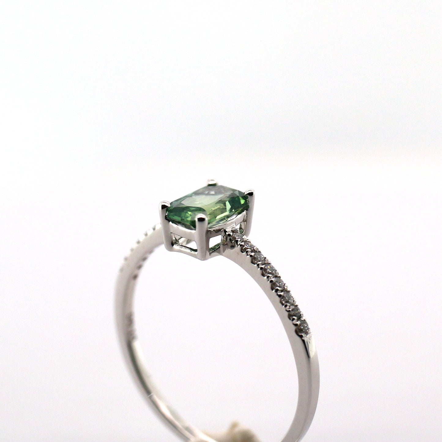 Teal Sapphire & Diamond Ring 18k White Gold 1.19g