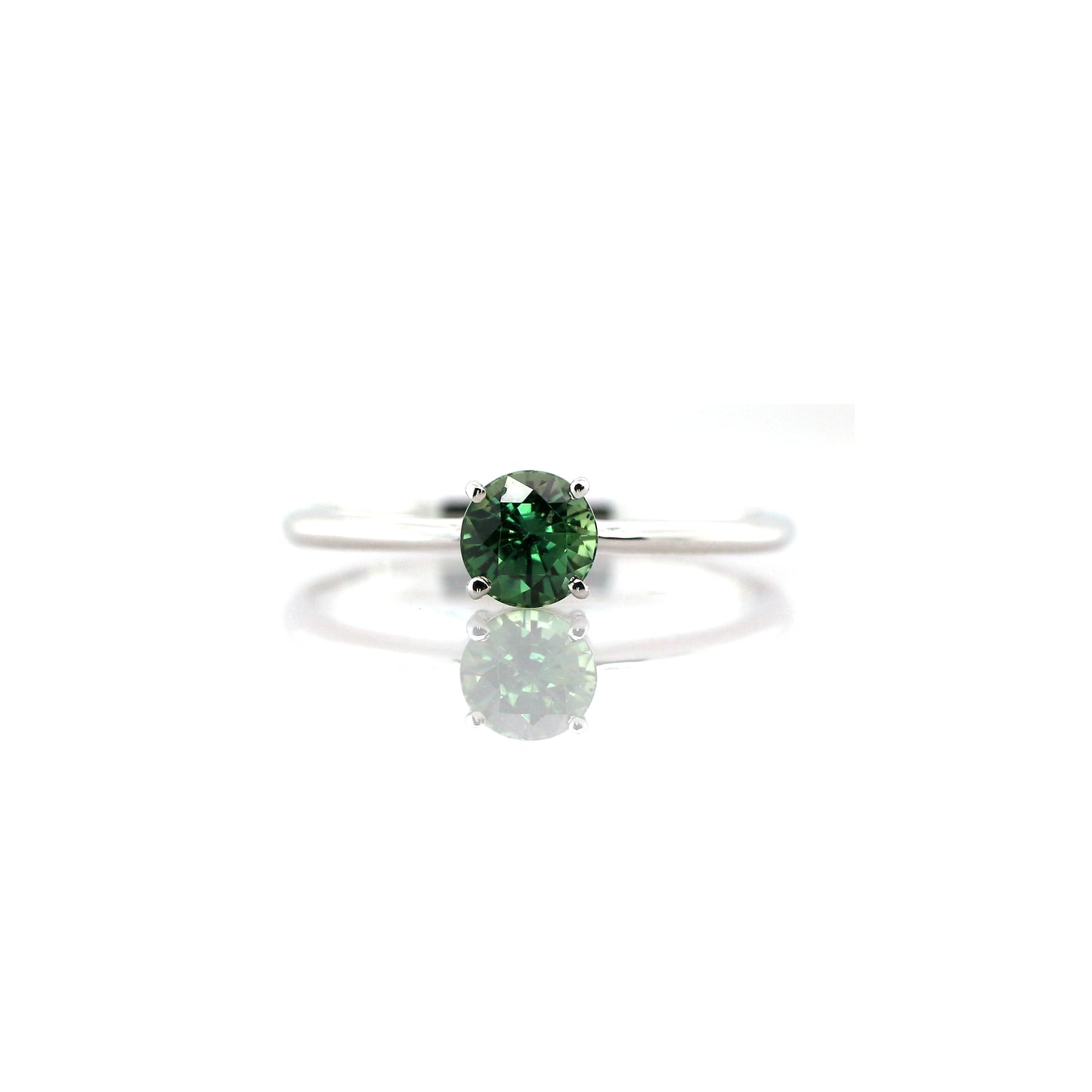 Teal Sapphire Ring 18k White Gold 1.52 gm