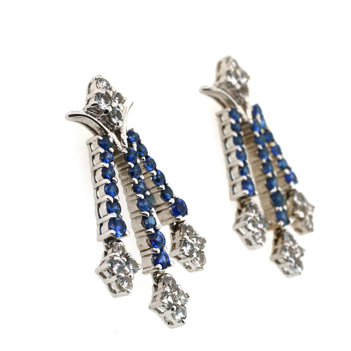 Splendid Pair of 18k White Gold Earring with Royal Blue Sapphire and White Sapphire