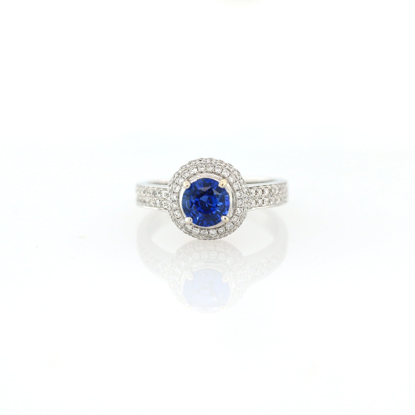 Blue Sapphire & Diamond Ring - 18K White Gold 4.70g