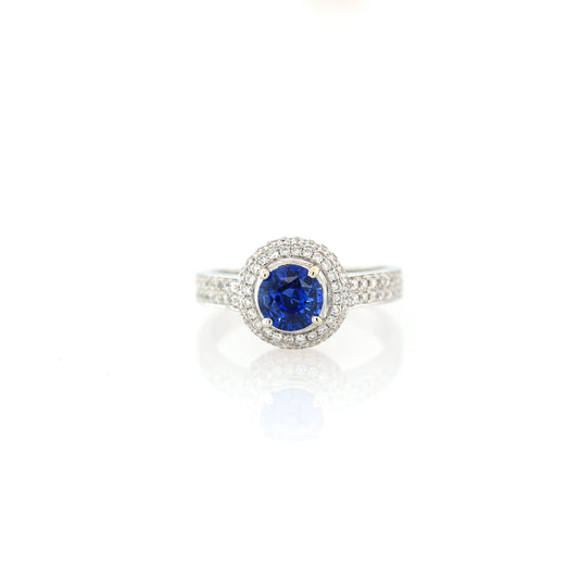 Blue sapphire and diamond ring in 18K white gold