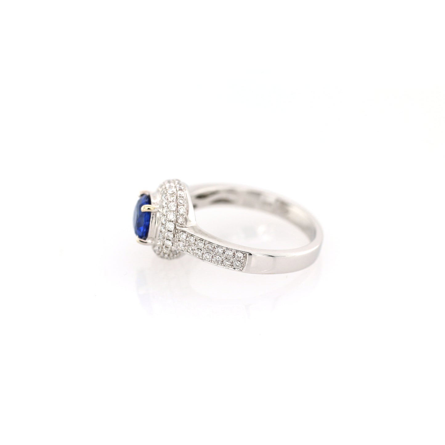 Blue Sapphire & Diamond Ring - 18K White Gold 4.70g