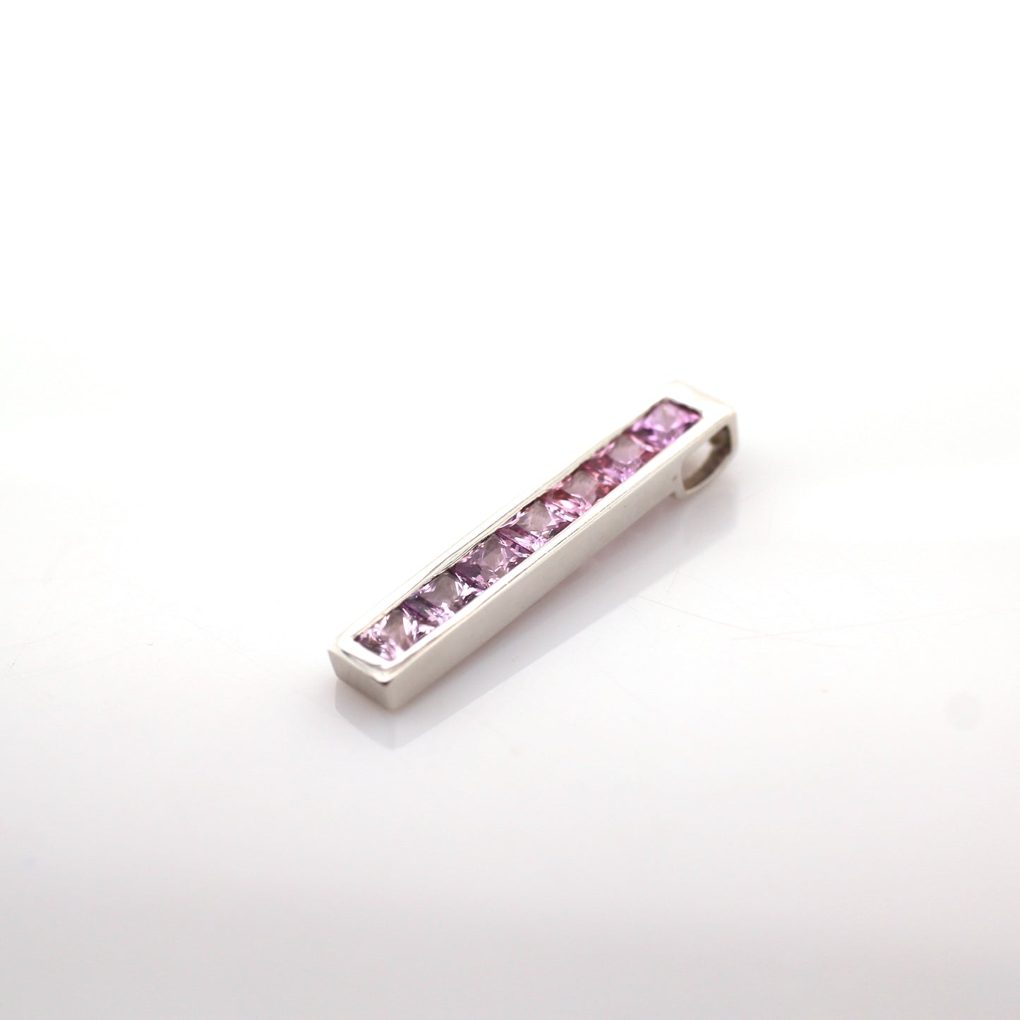 Pendant Pink Sapphire - 18 K White Gold 2.31 g
