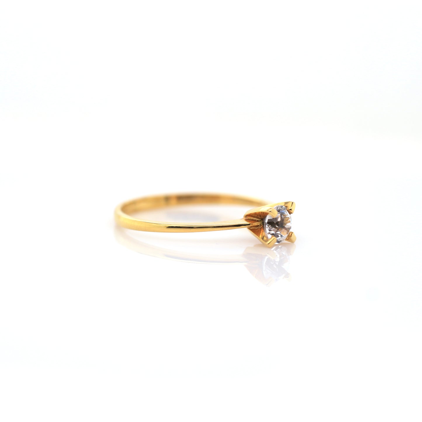 White Sapphire Engagement Ring - 1.494g