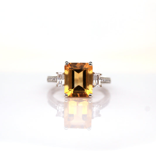 Citrine Ring - Silver 1.8g
