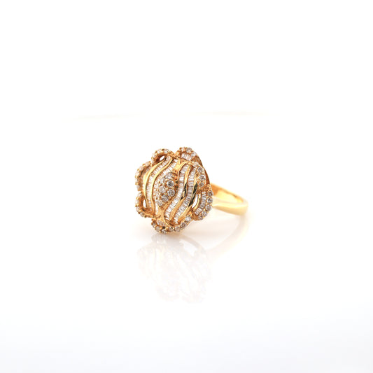 Diamond  Ring 18k yellow Gold 6.17g