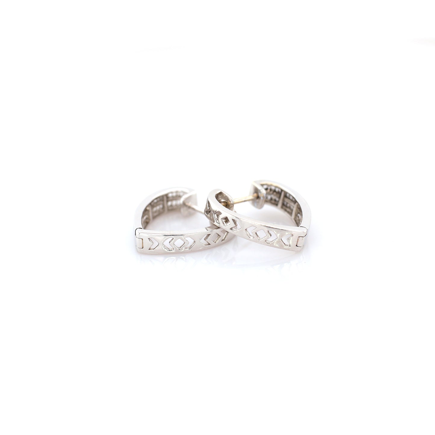Diamond Earring - 18k White Gold 3.45g
