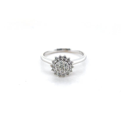 diamond ring in 18K white gold