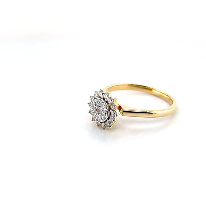 diamond ring in 18K yellow gold