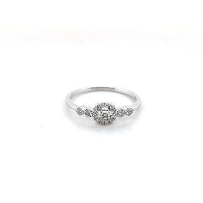 diamond ring in 18K white gold
