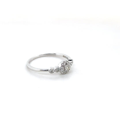 diamond ring in 18K white gold