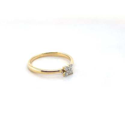 diamond ring in 18K yellow gold