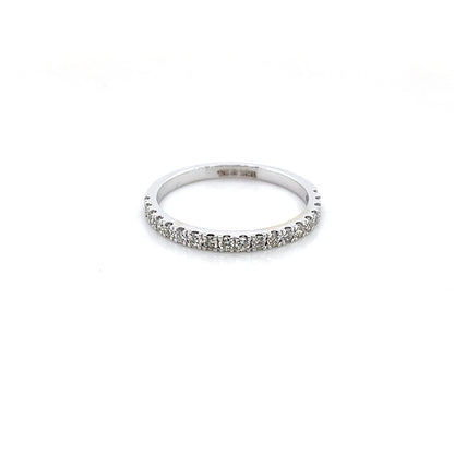 diamond ring in 18K white gold