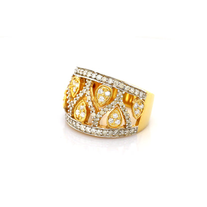 diamond ring in 14K yellow gold