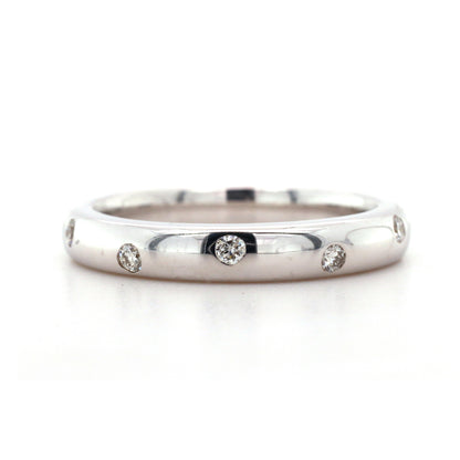 ring in 18K white gold