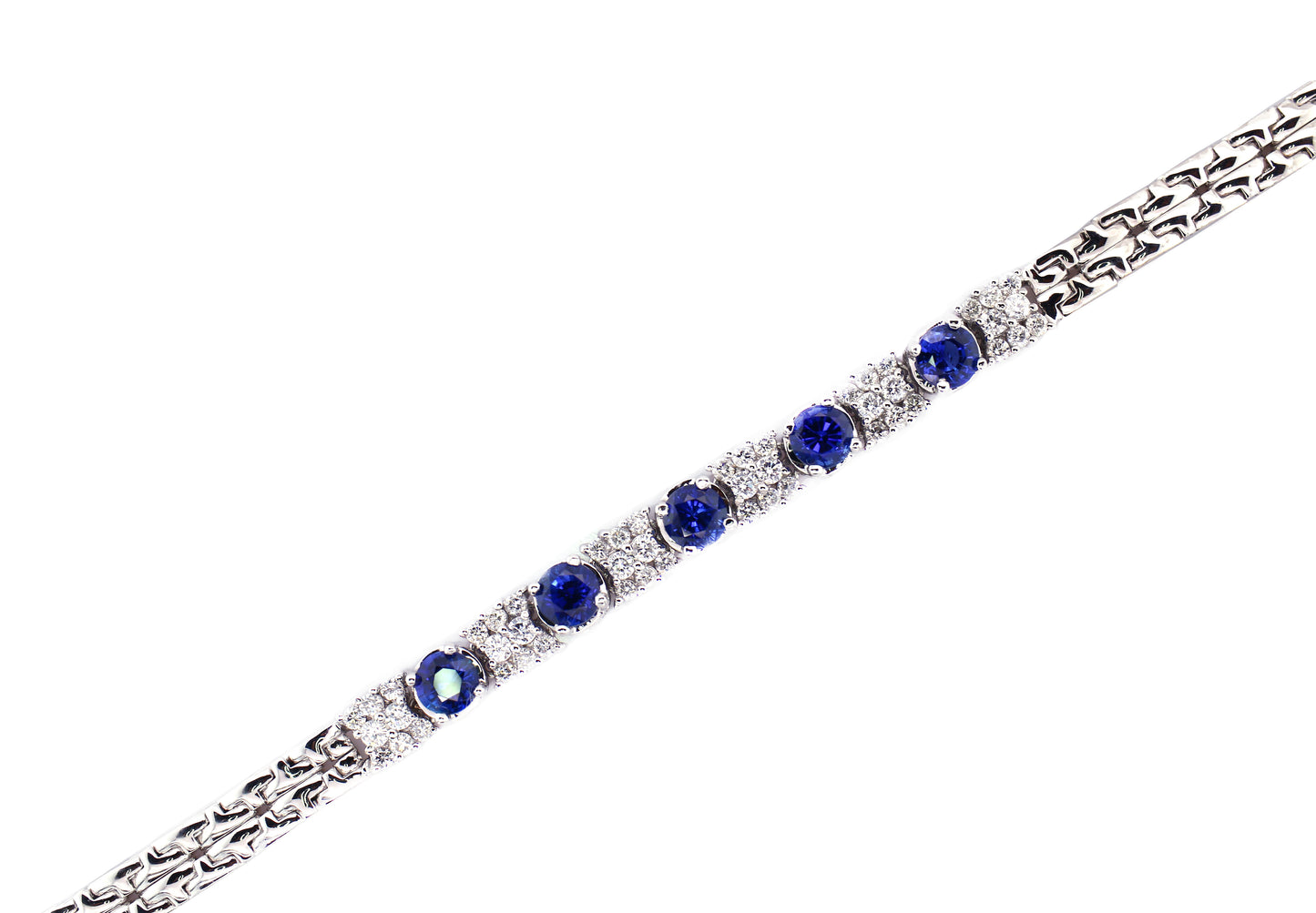 CHARMING BLUE SAPPHIRE WITH DIAMOND BRACELET FOR ALL OCCASIONS