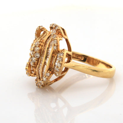 diamond ring in 18K yellow gold