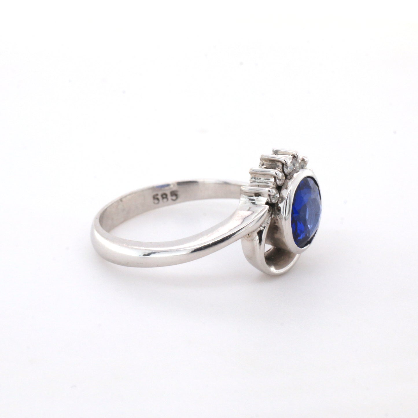 Blue Sapphire & Diamond Cluster  Ring - 14K White Gold 3.86gm