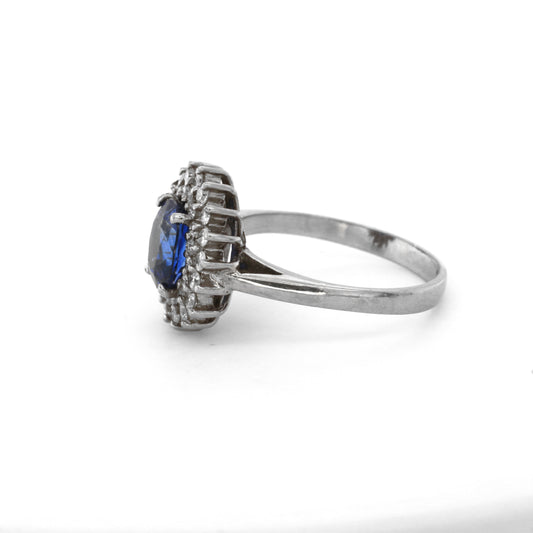 Blue sapphire and diamond cluster stud ring