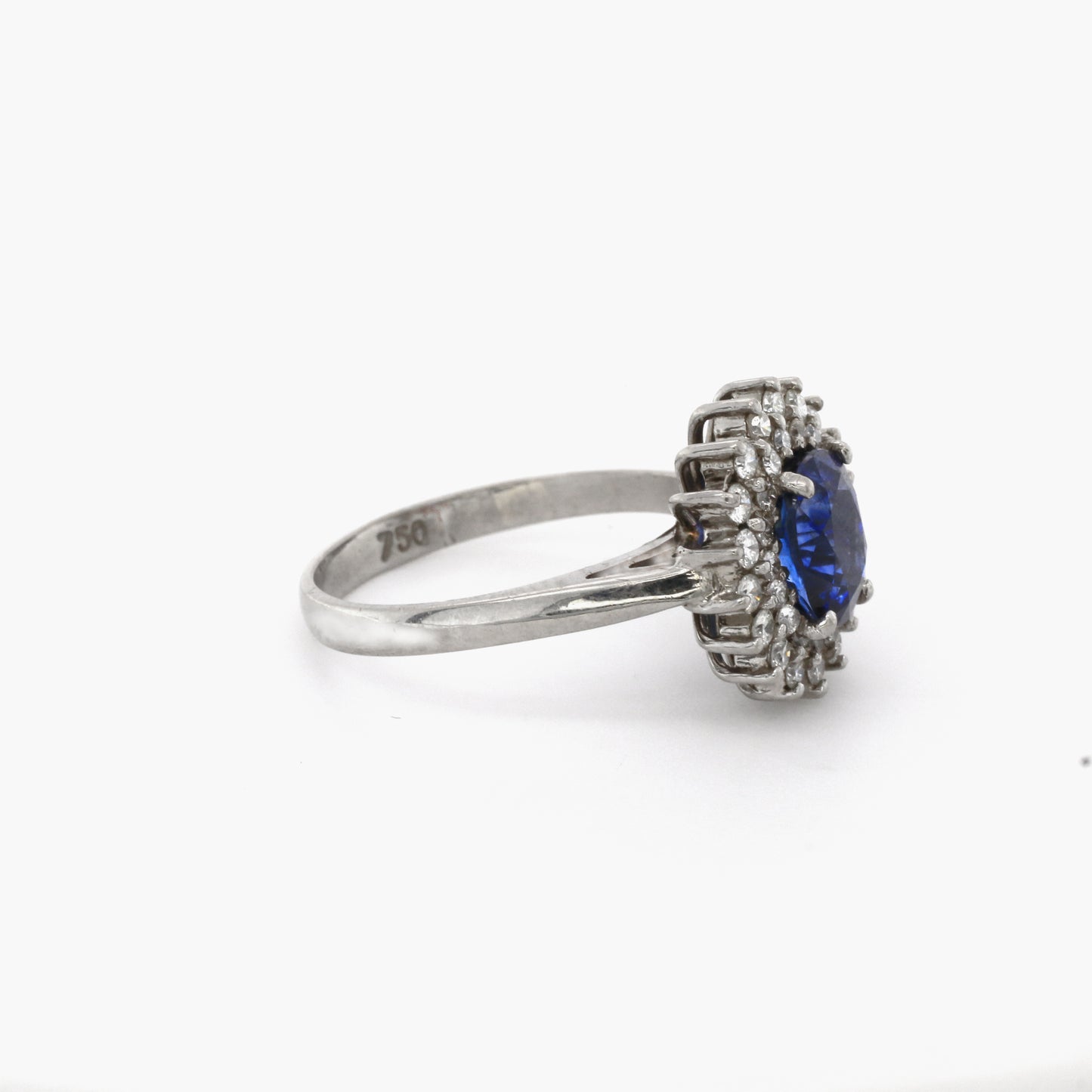 Cluster Blue Sapphire & Diamond Ring - 18K White Gold 4.10gm