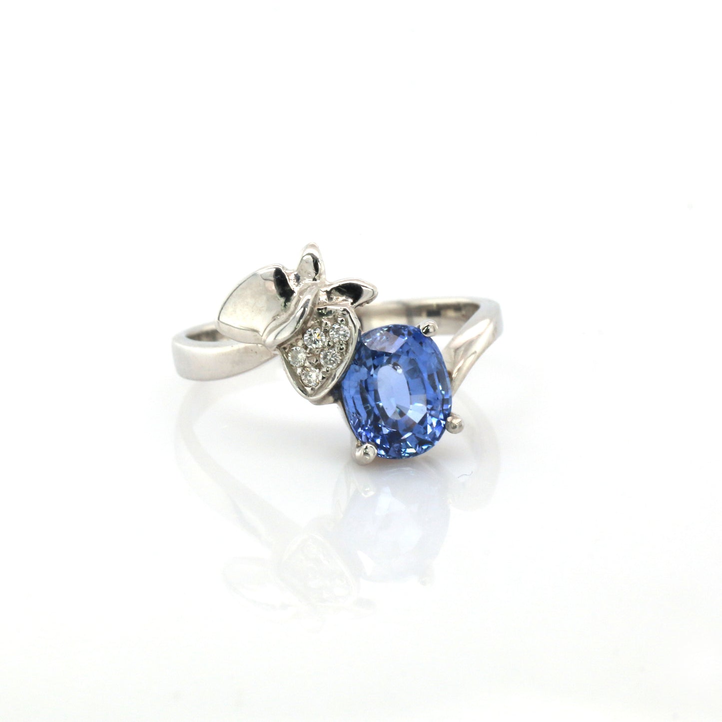 14k White Gold blue sapphire diamond ring
