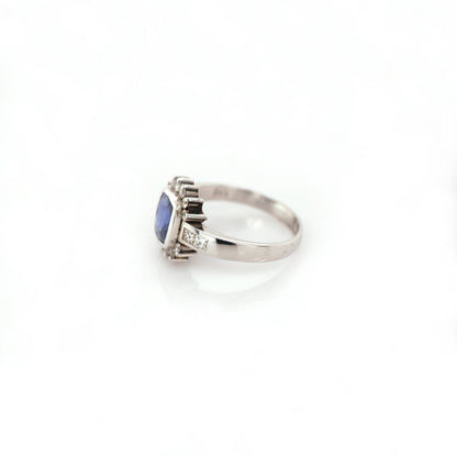 Blue sapphire and diamond ring in 14K white gold