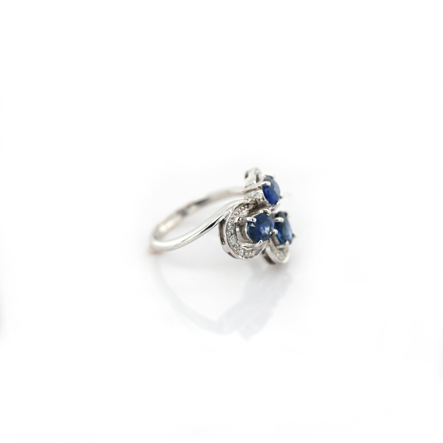 Blue Sapphire & Diamond Ring - 14K White Gold  5.14gm