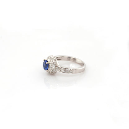 Blue sapphire and diamond ring in 18K white gold