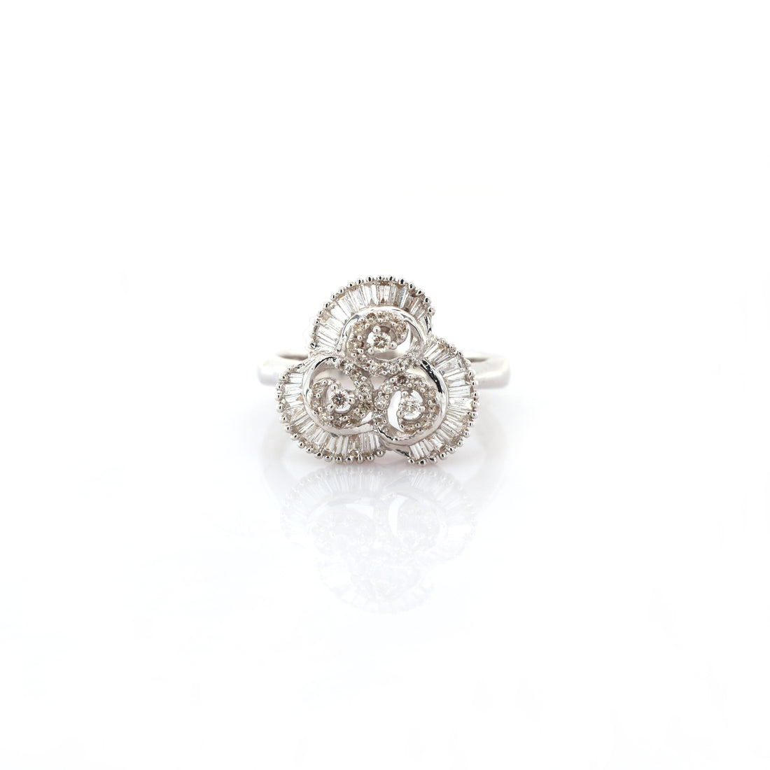 diamond cluster ring in 18K white gold