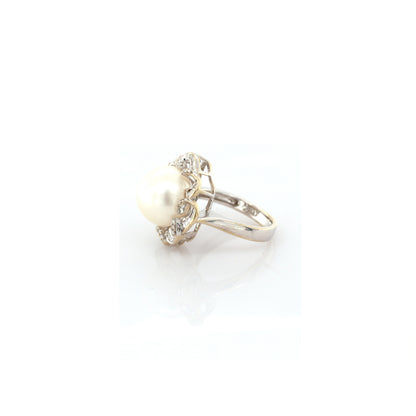 diamond and pearl floral ring in 18K white gold