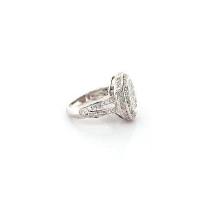 diamond ring in 14K white gold